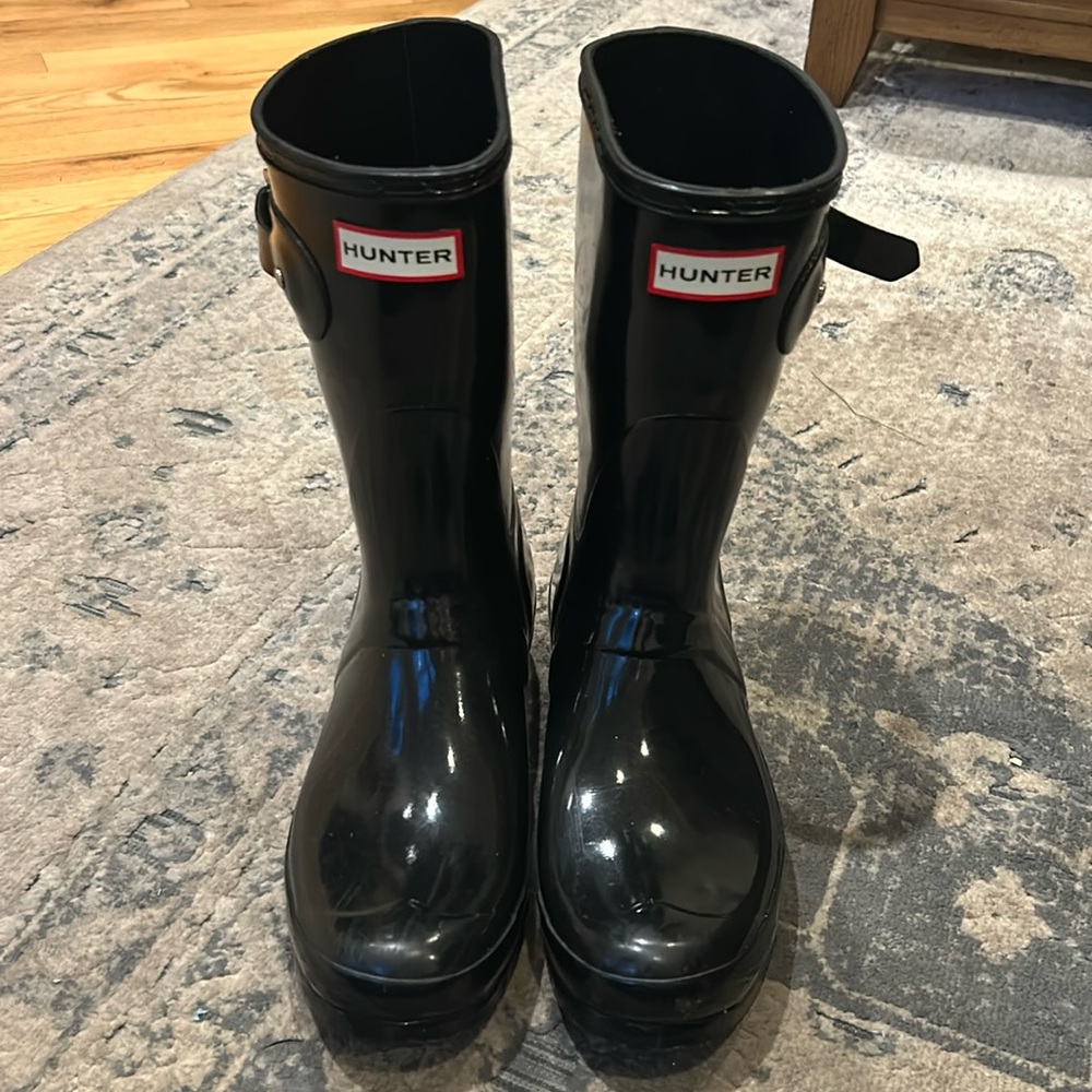 Hunter Black mid height boots, Size 9